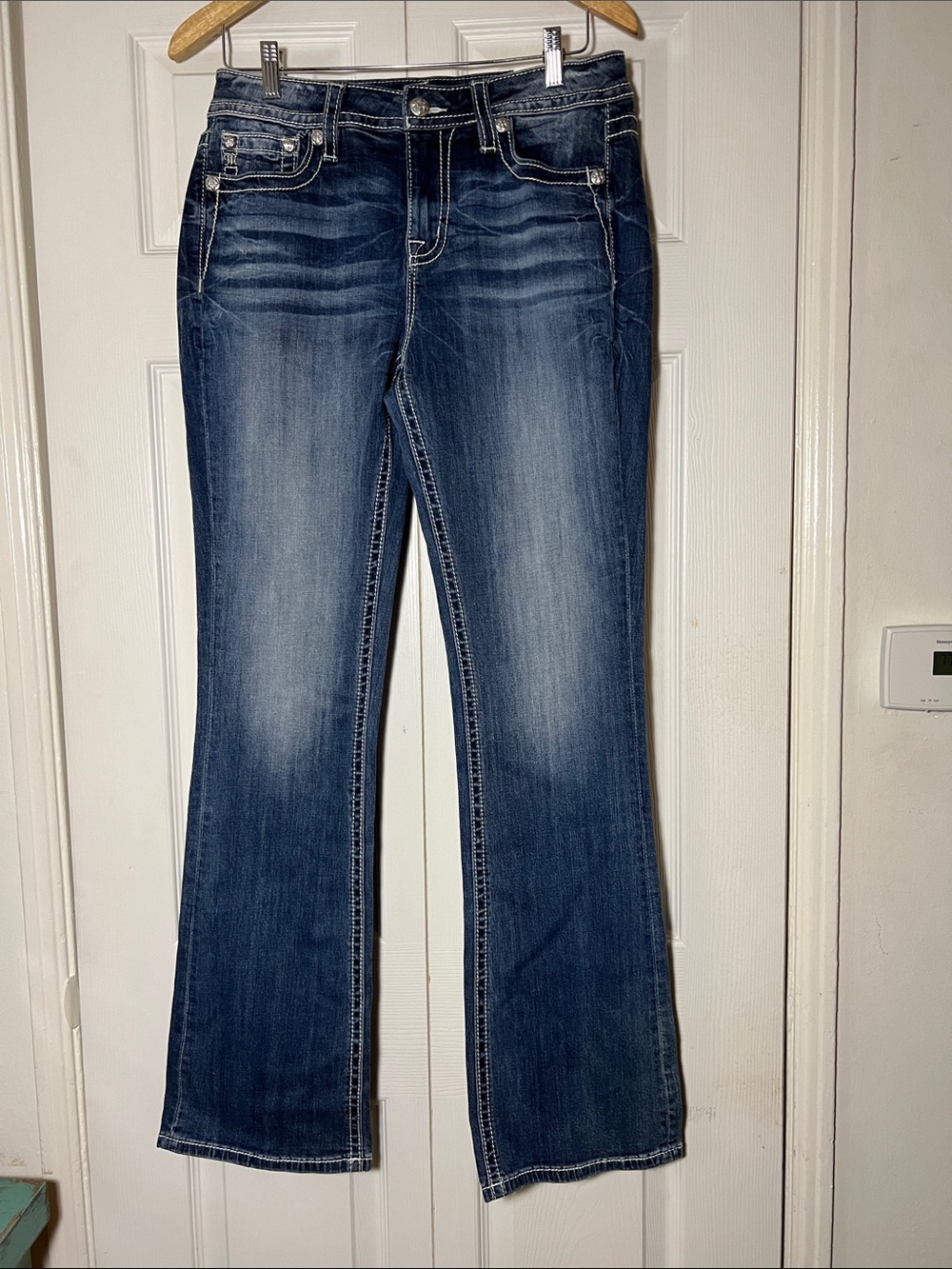 NWT Miss Me Mid Rise Boot Cut Jeans Women’s 30 X 34